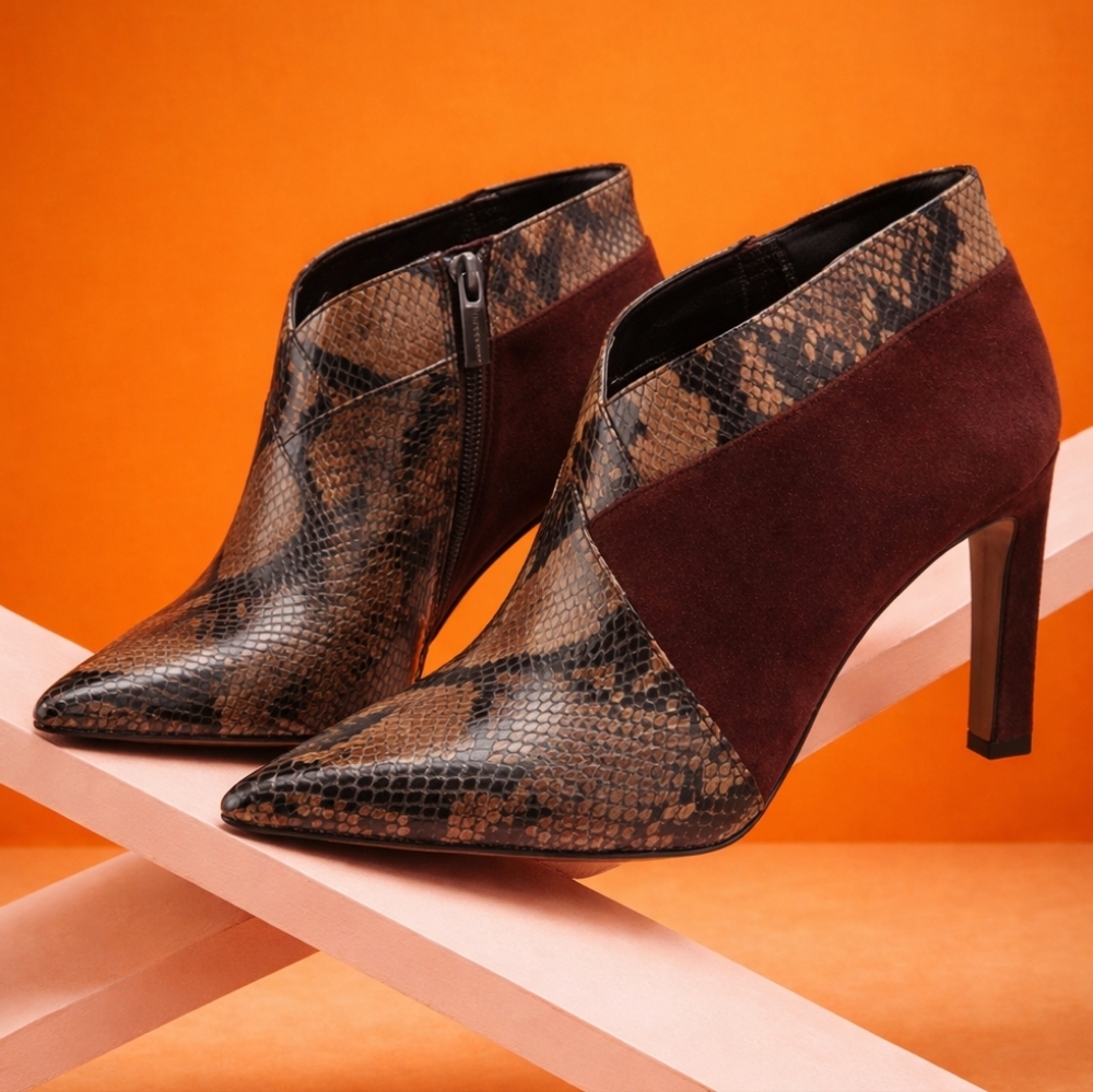 VINCE CAMUTO Women's Sempren Ankle Boot Brown and Black Size 8.5 New - Picture 2 of 13
